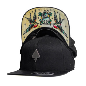 Boné MCD Aba Reta Strapback fitão Beija-Flor Tattoo Preto